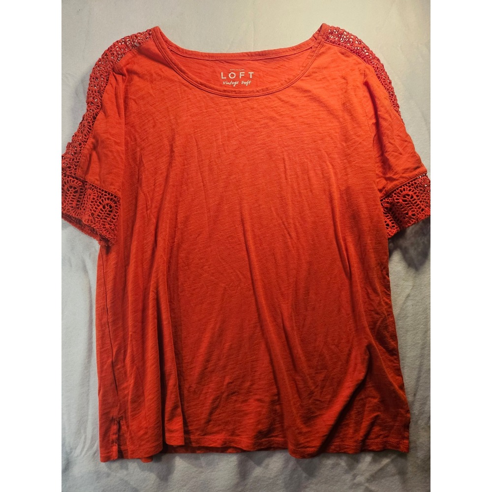 Ann Taylor LOFT Vintage Soft Crochet Lace Trim Tee Burnt Orange Medium